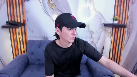Aaron online show from 10/28/25, 11:47