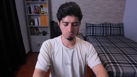 Aaron online show from 12/02/25, 10:05