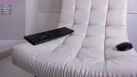 Aaron Tate online show from 03/11/26, 05:02