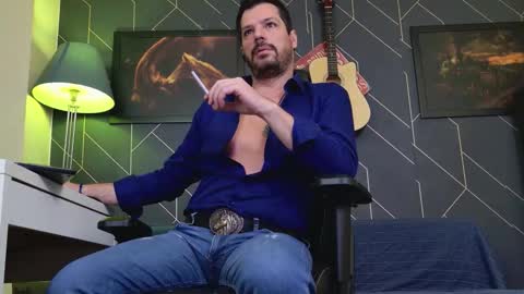 Snapshot of aaronbomer chatting on 01/13/26, 03:12 Aaron online show from 01/13/26, 03:12