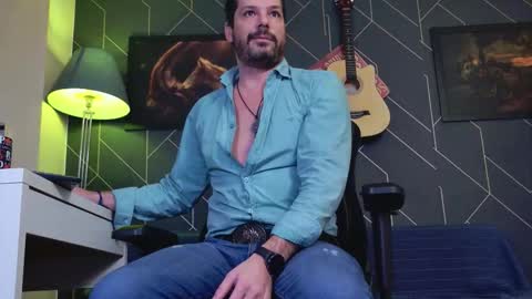 Snapshot of aaronbomer chatting on 01/16/26, 09:41 Aaron online show from 01/16/26, 09:41