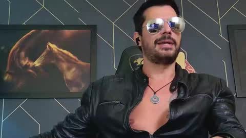 Snapshot of aaronbomer chatting on 03/07/26, 02:52 Aaron online show from 03/07/26, 02:52