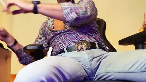 Aaron online show from 04/25/26, 03:09