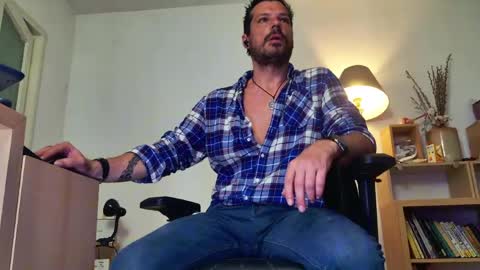 Aaron online show from 05/05/26, 12:51