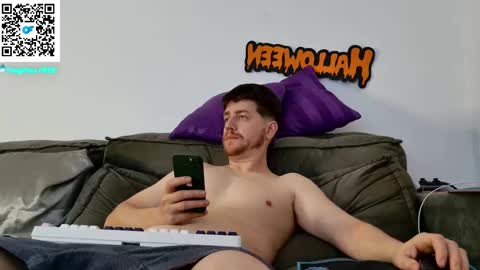 Aaron  online show from 10/29/25, 11:06