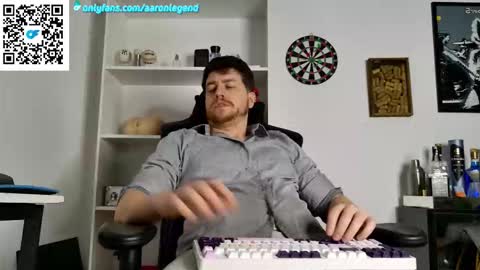 Aaron  online show from 11/05/25, 09:15