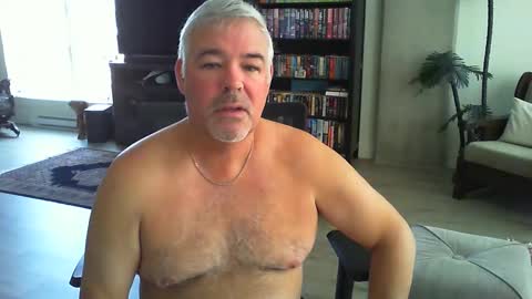 Snapshot of aarosteev chatting on 03/12/25, 02:23 Jason online show from 03/12/25, 02:23