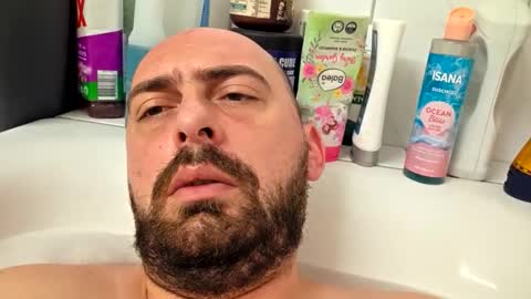 Snapshot of abas1986 chatting on 01/07/26, 08:06 abas1986 online show from 01/07/26, 08:06