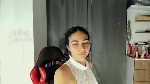 Martina online show from 04/30/26, 08:57