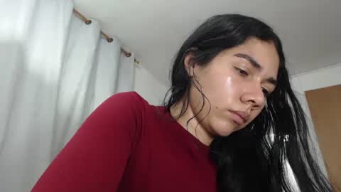 Snapshot of abbi_mooncb chatting on 01/11/25, 01:22 Abbi mooncb online show from 01/11/25, 01:22