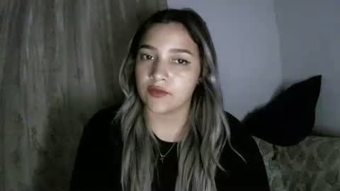 Snapshot of abbie_23 chatting on 03/06/26, 06:21 Abbie cute online show from 03/06/26, 06:21