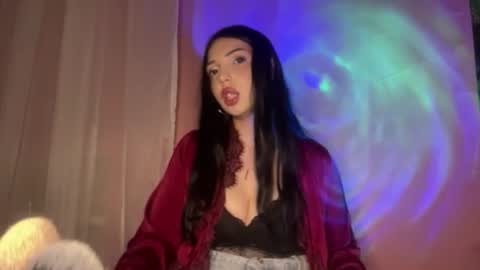 Snapshot of abbieguella chatting on 07/11/26, 11:02 Mia online show from 07/11/26, 11:02