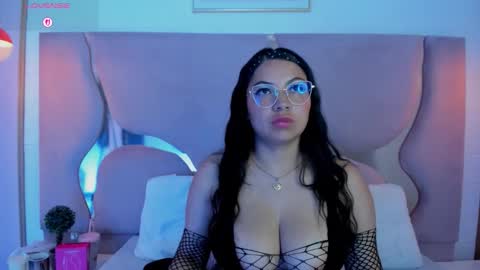 abbiejones_ online show from 09/18/25, 01:02