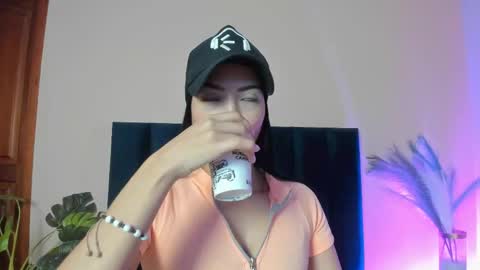 Abbie Joness online show from 11/28/25, 11:24