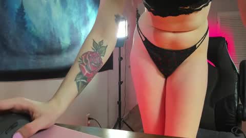 Snapshot of abbiemorganxx chatting on 09/26/25, 12:47 Abbie  Morgan online show from 09/26/25, 12:47