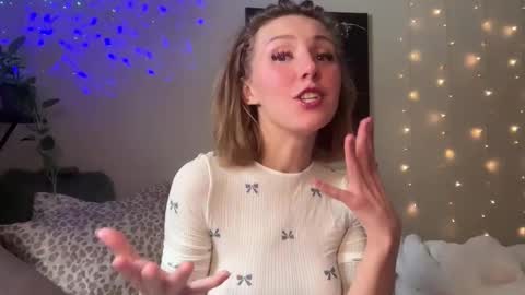 Abbie online show from 12/18/25, 03:18