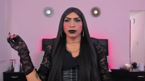 Abbigail Fuster  online show from 02/03/25, 10:11