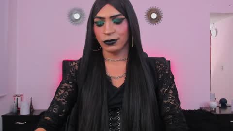 Abbigail Fuster  online show from 02/04/25, 04:15