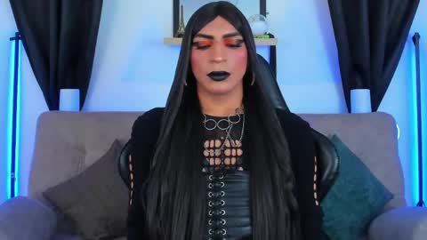 Abbigail Fuster  online show from 05/04/26, 10:33