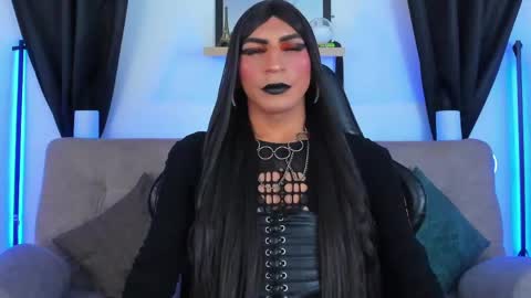 Abbigail Fuster  online show from 05/06/26, 10:31