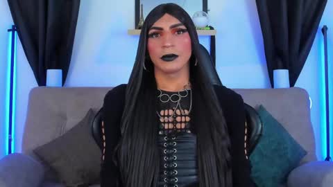 Abbigail Fuster  online show from 05/15/26, 10:33