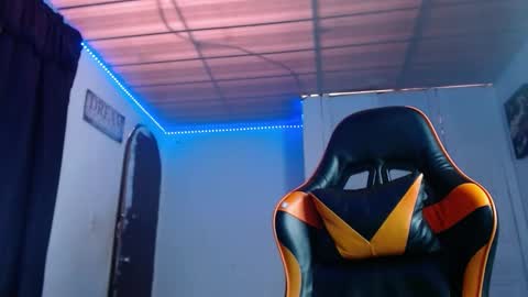 abbiprada online show from 09/30/25, 07:19