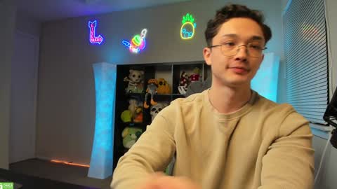 Snapshot of abbuddy920236 chatting on 12/11/24, 05:10 buddy online show from 12/11/24, 05:10