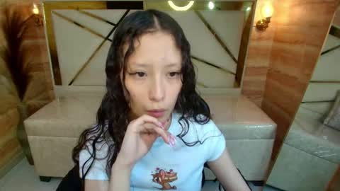 Snapshot of abby__r chatting on 05/04/26, 12:34 Abby online show from 05/04/26, 12:34