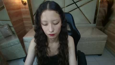 Snapshot of abby__r chatting on 05/12/26, 12:57 Abby online show from 05/12/26, 12:57