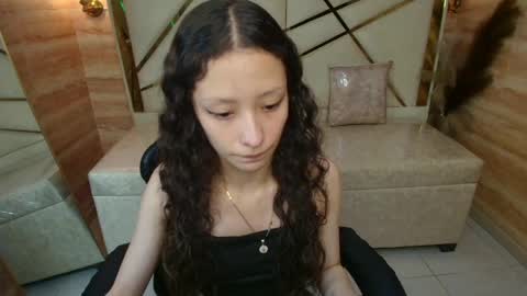 Snapshot of abby__r chatting on 05/19/26, 12:44 Abby online show from 05/19/26, 12:44
