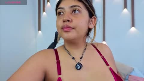 Snapshot of abby_millerr_ chatting on 12/05/25, 01:09 Abbygail online show from 12/05/25, 01:09