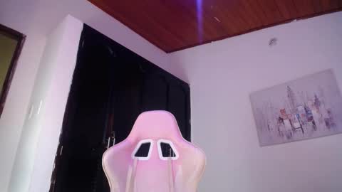 Snapshot of abby_tgn chatting on 09/20/25, 11:22 ABBY online show from 09/20/25, 11:22