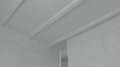 Laura  online show from 02/13/25, 05:22