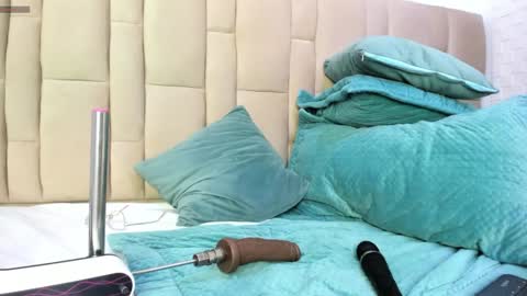 abbyadams23 online show from 01/13/25, 02:39