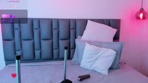 abbyadams23 online show from 11/09/25, 03:05