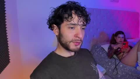 START TRANSMISSION ---- AM COLOMBIA TIME online show from 10/04/25, 07:01