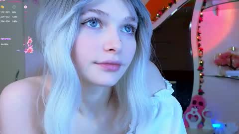 Snapshot of abbycartman chatting on 11/21/25, 05:33 Abby online show from 11/21/25, 05:33