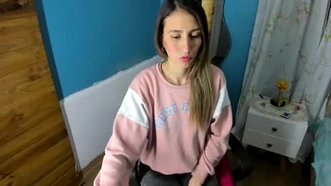 sara online show from 11/13/25, 04:55