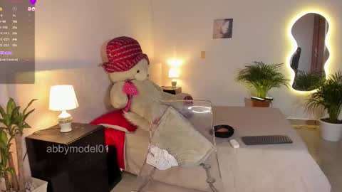 ABBYMODEL01  online show from 11/07/25, 11:05