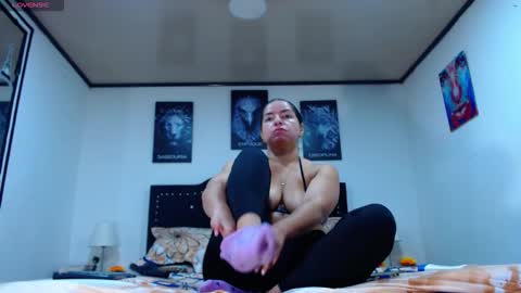 Snapshot of abbyshinne chatting on 02/02/26, 03:44 abbyshinne online show from 02/02/26, 03:44