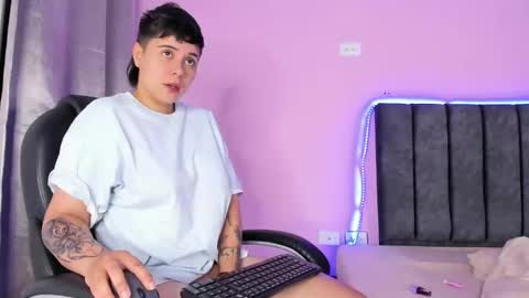 Abby Smith online show from 01/08/25, 03:07