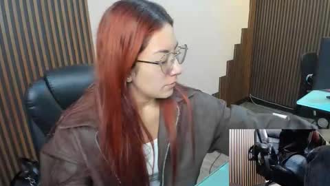 Abby Stones online show from 12/01/25, 11:26