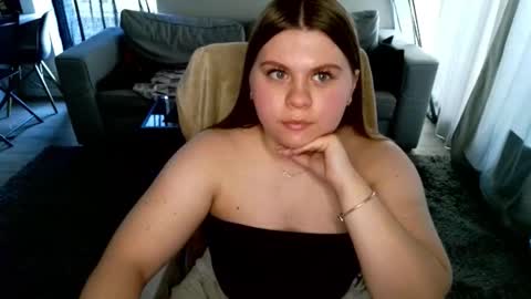 abbyvibe online show from 10/20/25, 02:39