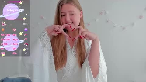 Snapshot of abbywyte chatting on 09/12/25, 01:33 Abby Stream at Sat Sun Mon Fri online show from 09/12/25, 01:33