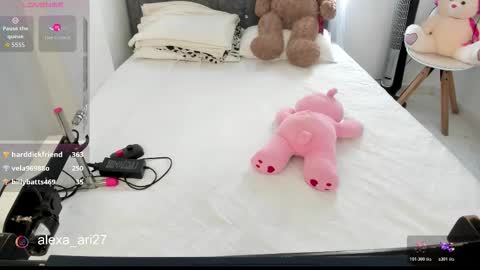 Snapshot of abdelsolis chatting on 10/25/25, 09:31 kaori online show from 10/25/25, 09:31