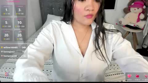 Snapshot of abdelsolis chatting on 11/07/25, 11:05 kaori online show from 11/07/25, 11:05