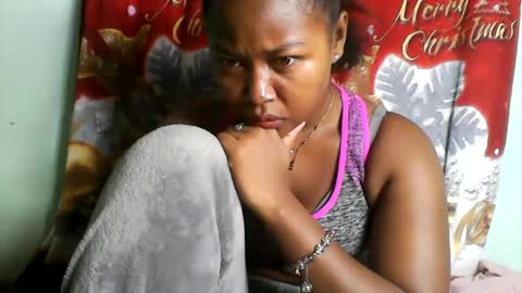 Snapshot of abella677022 chatting on 06/08/26, 04:35 abella677022 online show from 06/08/26, 04:35