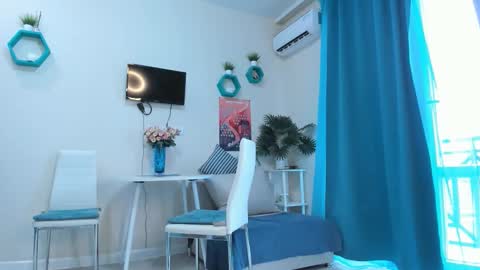 Snapshot of abella__rose chatting on 10/05/25, 10:35 abella__rose online show from 10/05/25, 10:35