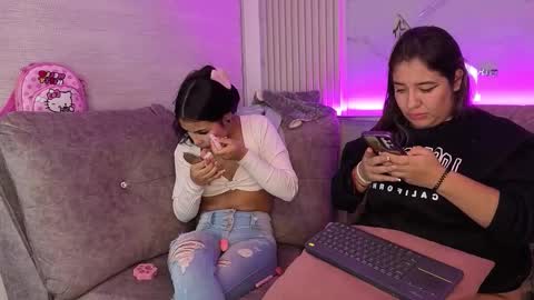 Snapshot of abella_as chatting on 11/15/25, 03:48 Abella online show from 11/15/25, 03:48