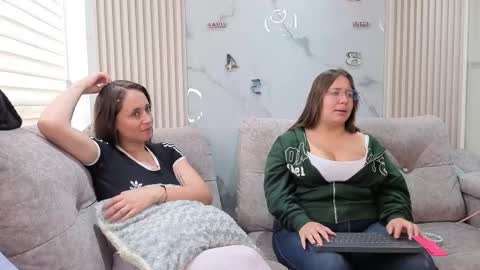abella_as_ online show from 05/04/26, 03:19